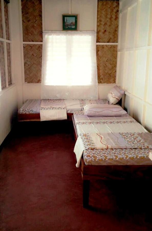 Rb Transient House Hotel Корон Екстериор снимка