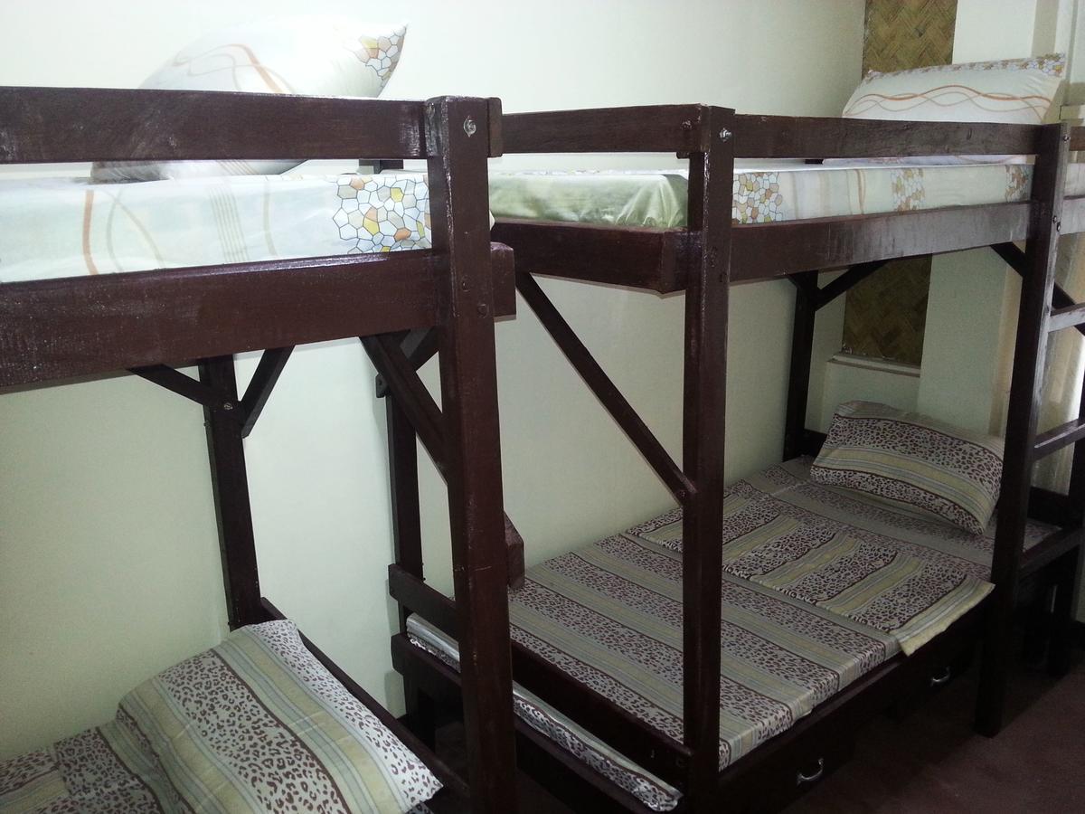 Rb Transient House Hotel Корон Екстериор снимка