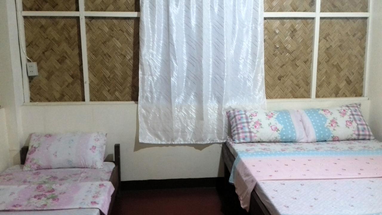 Rb Transient House Hotel Корон Екстериор снимка
