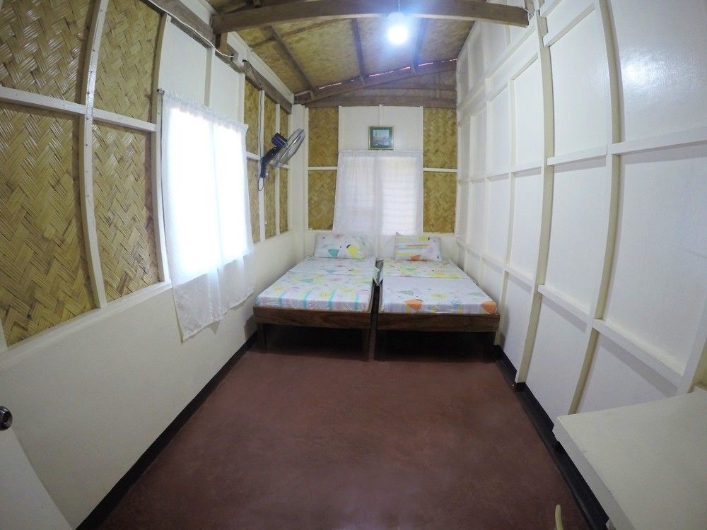 Rb Transient House Hotel Корон Екстериор снимка